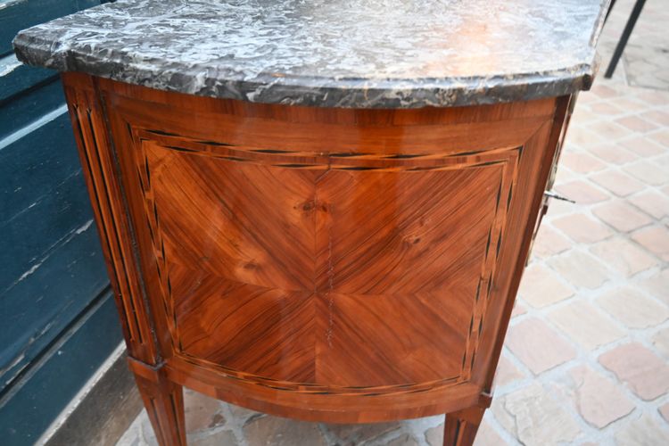 Commode forme demi lune d époque Directoire