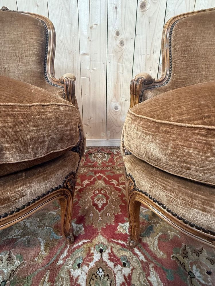 Pair of Louis XV glossy brown velvet shepherdesses