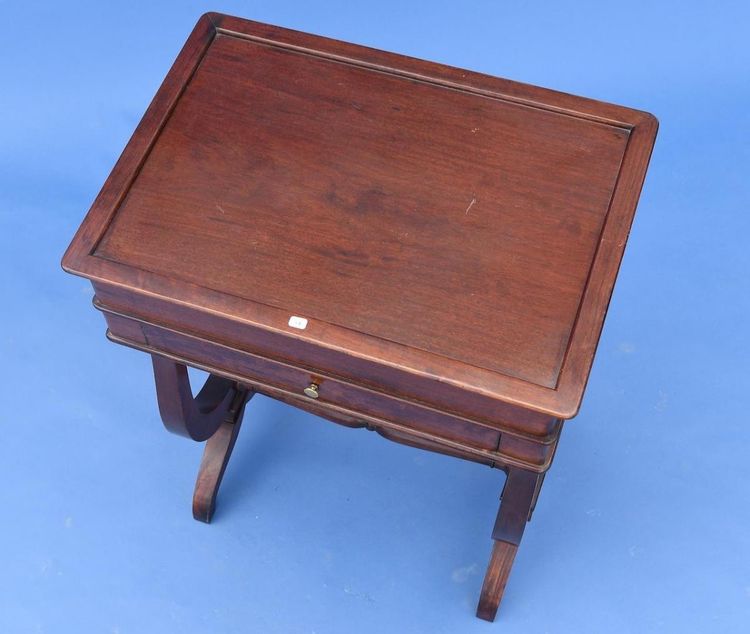 Worker with writing table