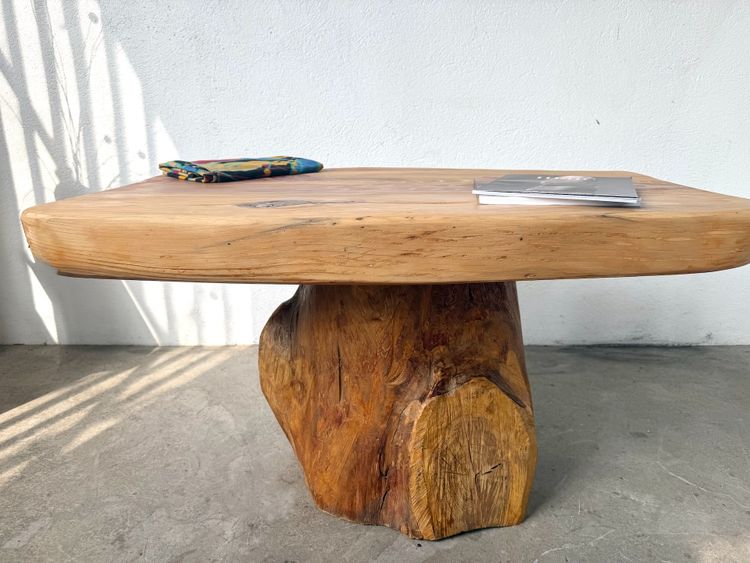 Organic Brutalist coffee table in solid cedar, trunk pedestal, 1970s