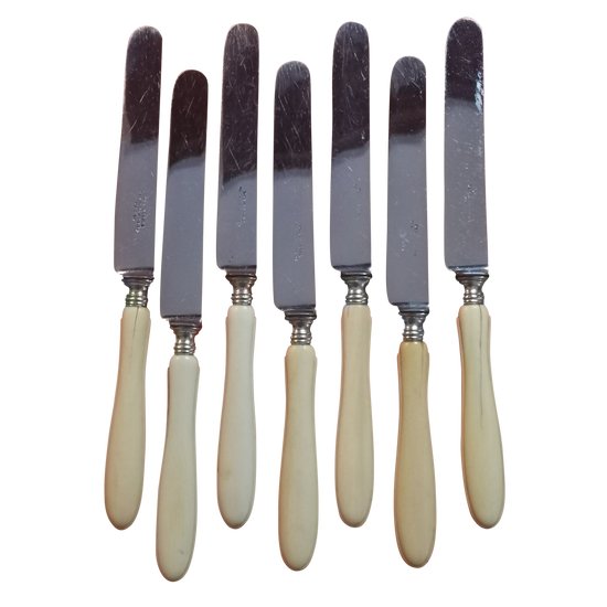 Elegant suite of small Napoleon III period dessert knives