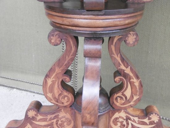 Guéridon Charles X Marqueté