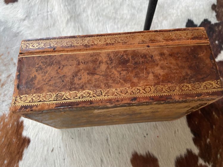 Coffret à bijoux XViII eme en cuir 