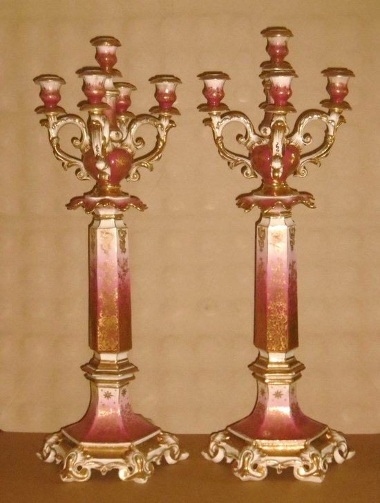 Paire De Candélabres En Porcelaine époque Restauration
