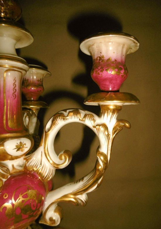 Paire De Candélabres En Porcelaine époque Restauration