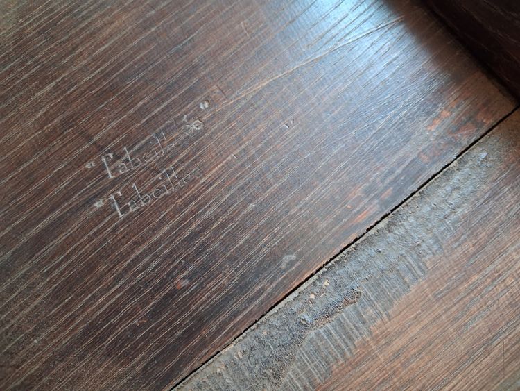 Couchtisch vom Designer Charles Dudouyt