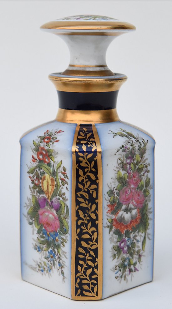 Rectangular porcelain bottle