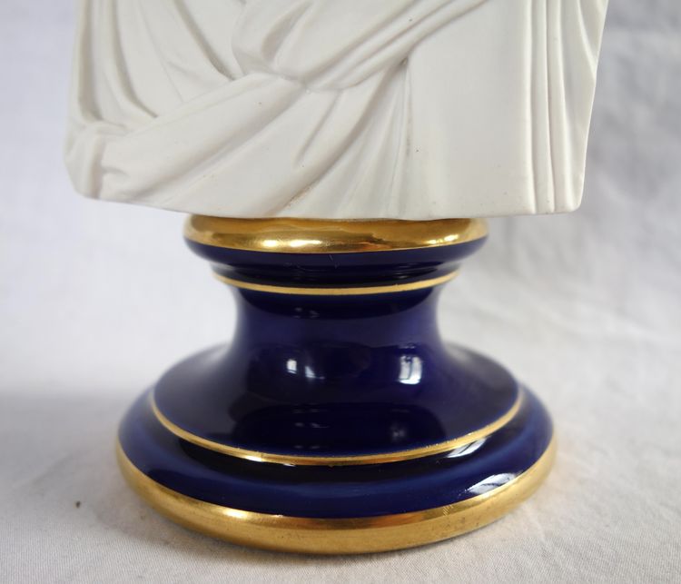 Manufacture Impériale de Sèvres - buste de Brutus en biscuit de Porcelaine - signé et daté 1867