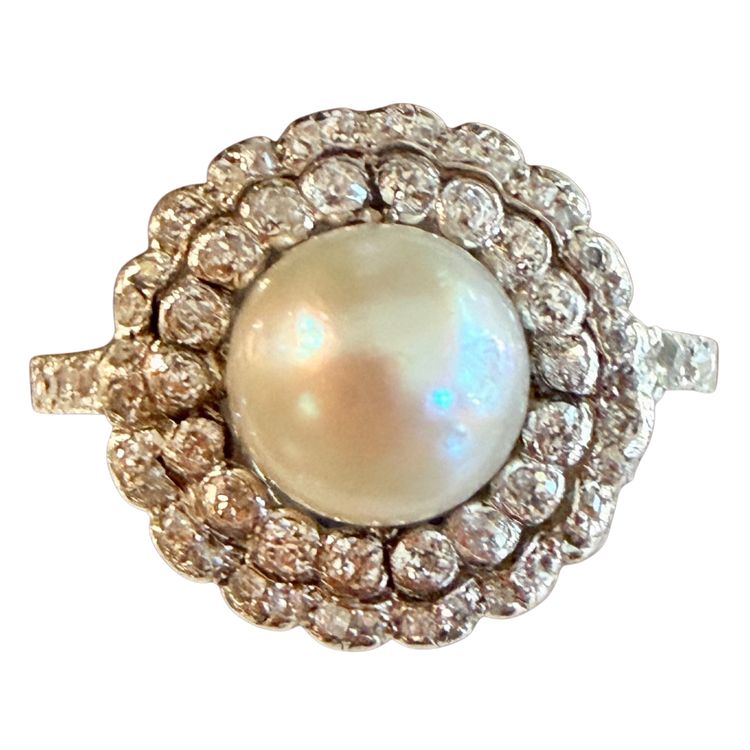 Art-Deco-Ring, verziert mit einer zertifizierten, feinen Perle in einer doppelten Diamantfassung