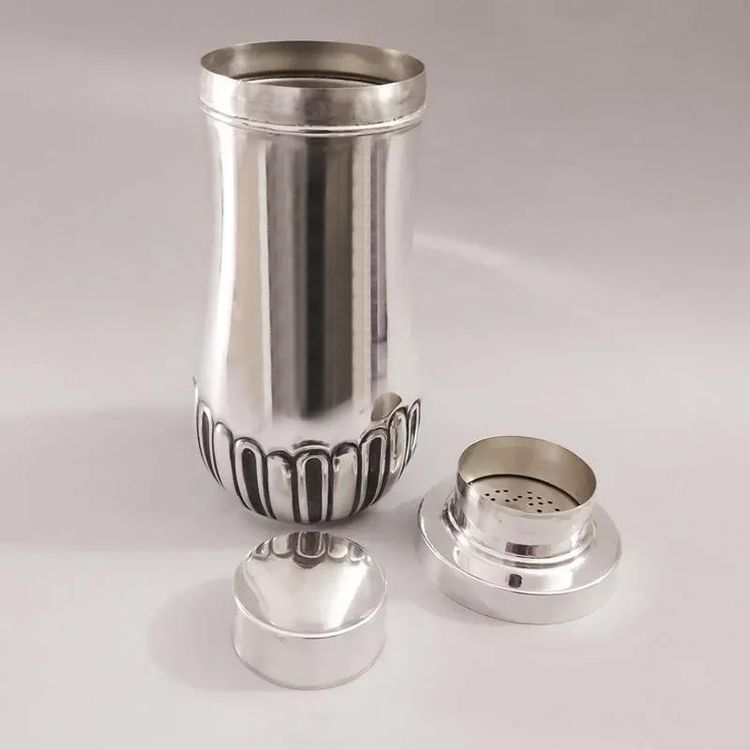 Seltener  Cocktailshaker aus Edelstahl für Macabo aus den 1950er Jahren.