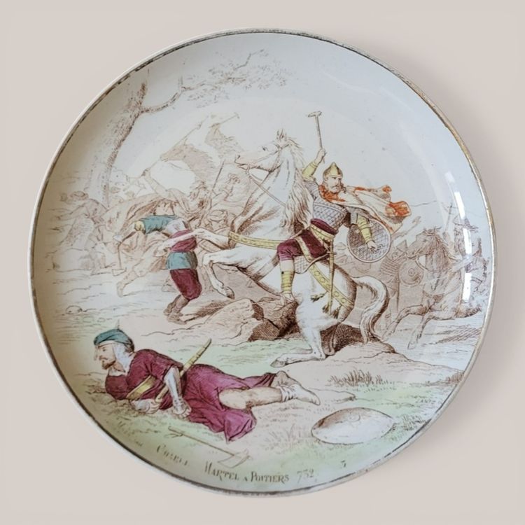 12 Piatti Creil & Montereau "Le nostre glorie militari", XIX secolo