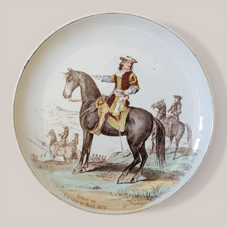 12 Piatti Creil & Montereau "Le nostre glorie militari", XIX secolo