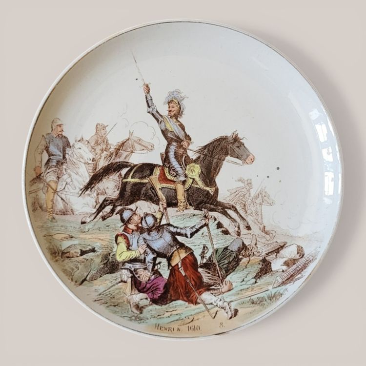 12 Piatti Creil & Montereau "Le nostre glorie militari", XIX secolo