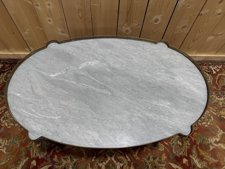 Bouillotte-Couchtisch im Louis XVI-Stil