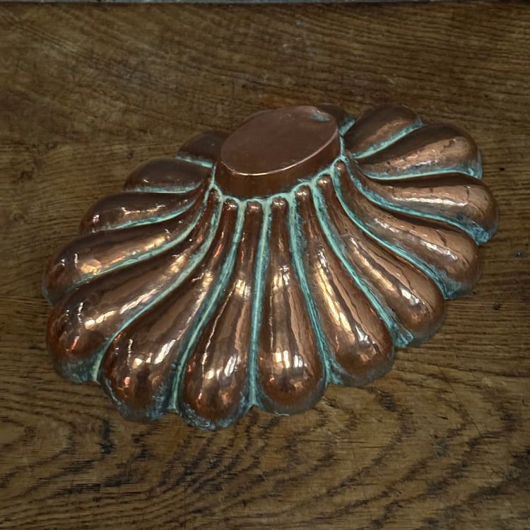 Moule à gâteau en cuivre godronné XIXe