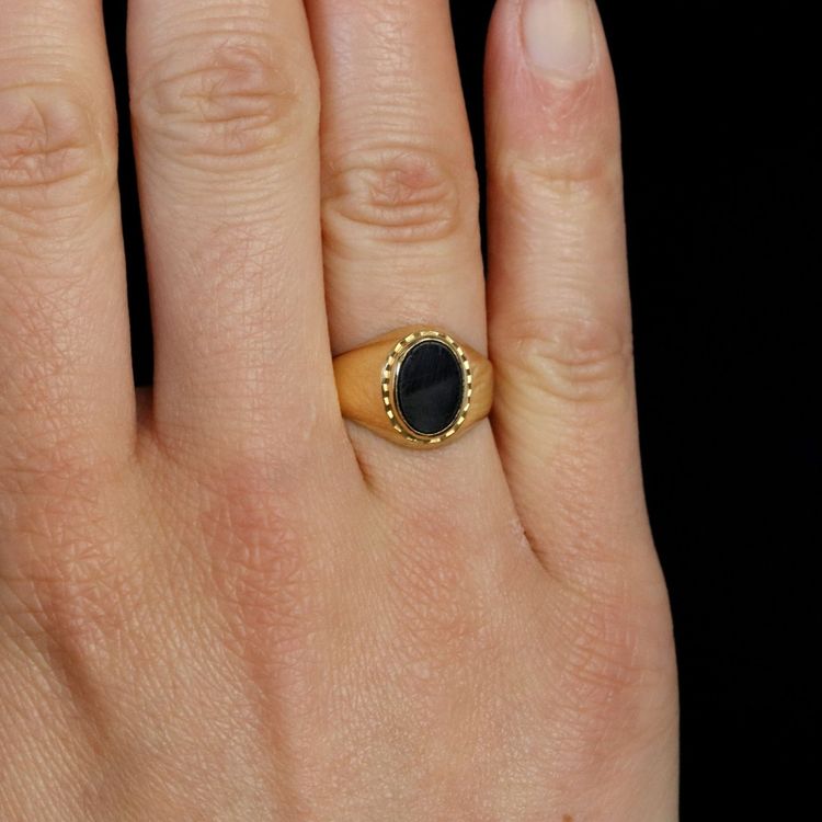 Chevalière onyx or jaune