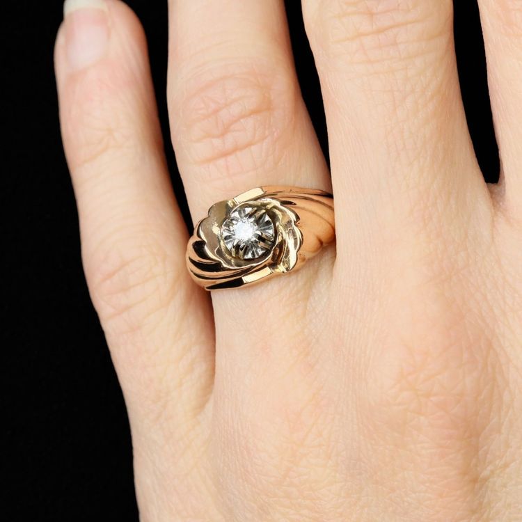Bague or rose diamant godronnée