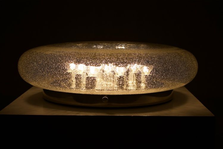 Large round ceiling light in bubble-blown glass, circa 1970