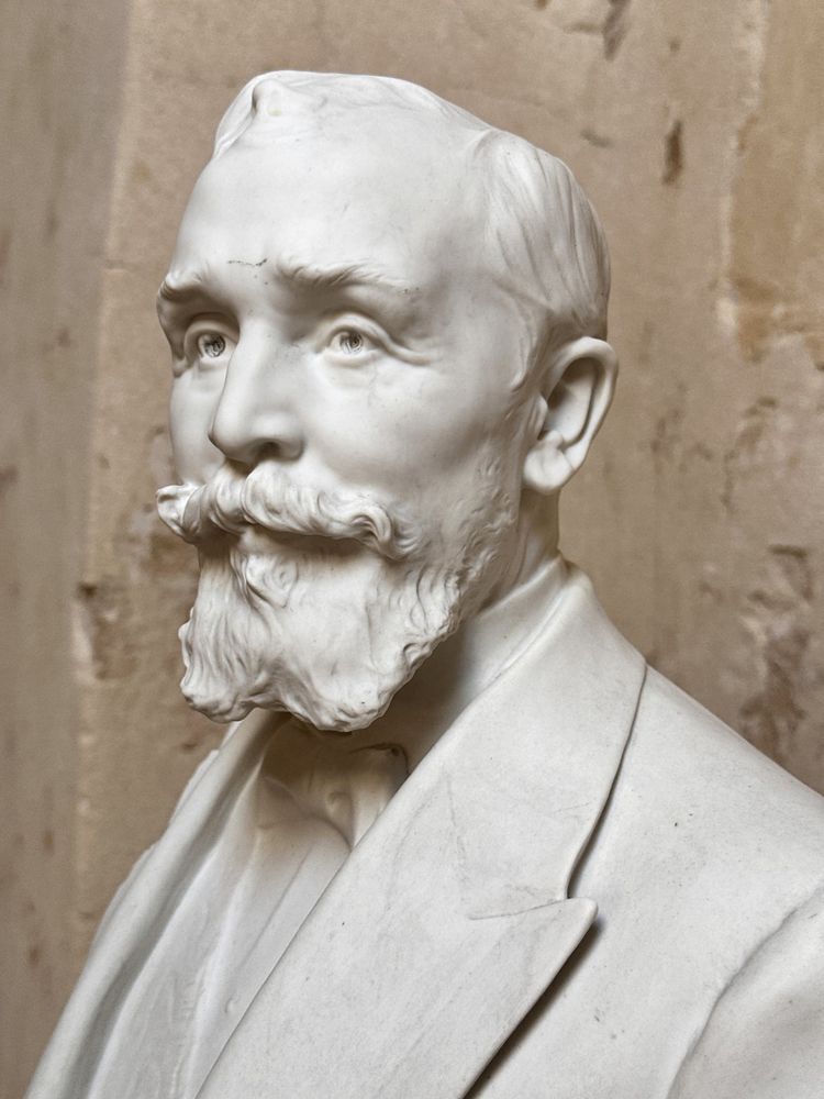 Büste von Präsident Loubet - Denys Puech - Biscuit de Sèvres