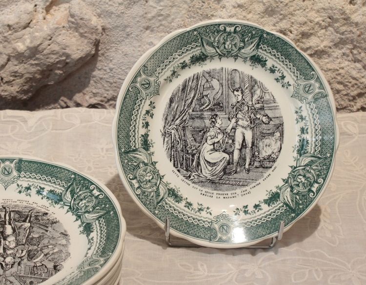12 piatti parlanti in terracotta di Sarreguemines, Napoléon Bonaparte, metà del XIX secolo