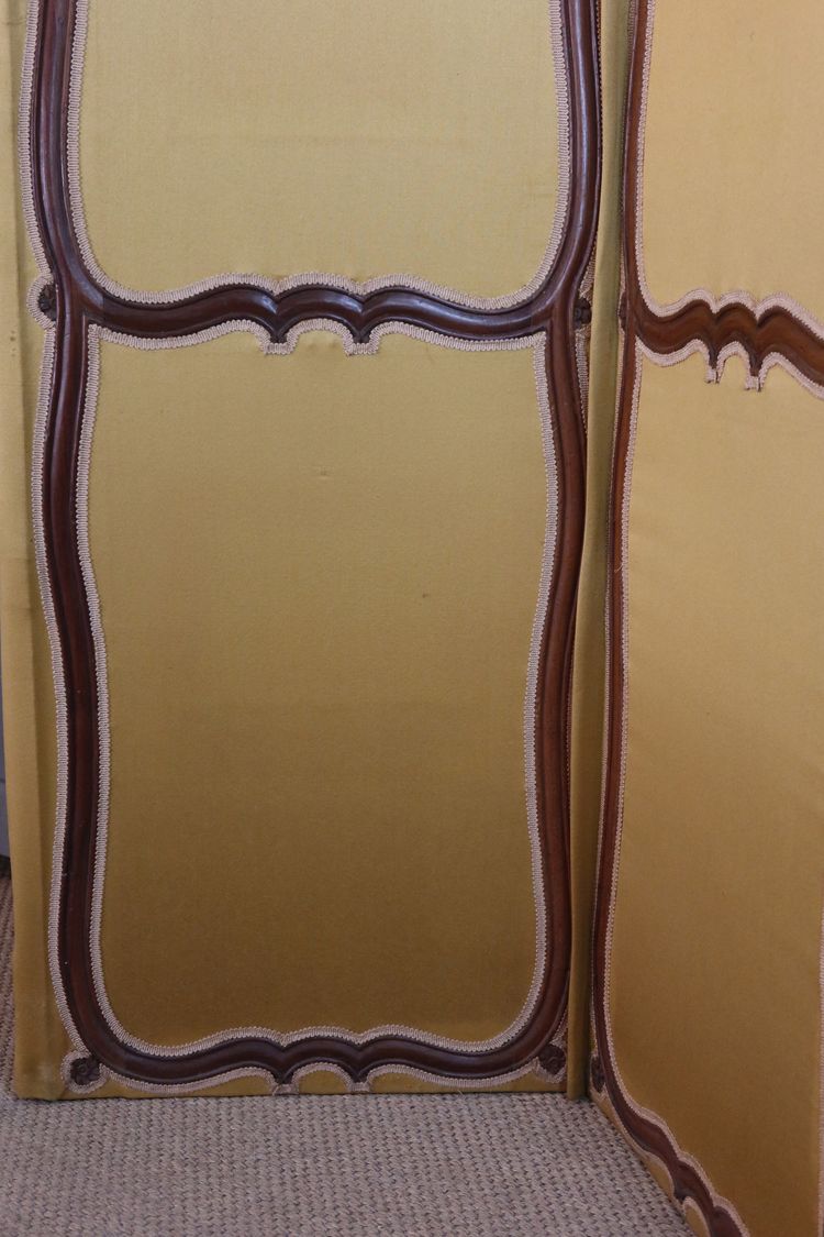 Late 18th century walnut screen
