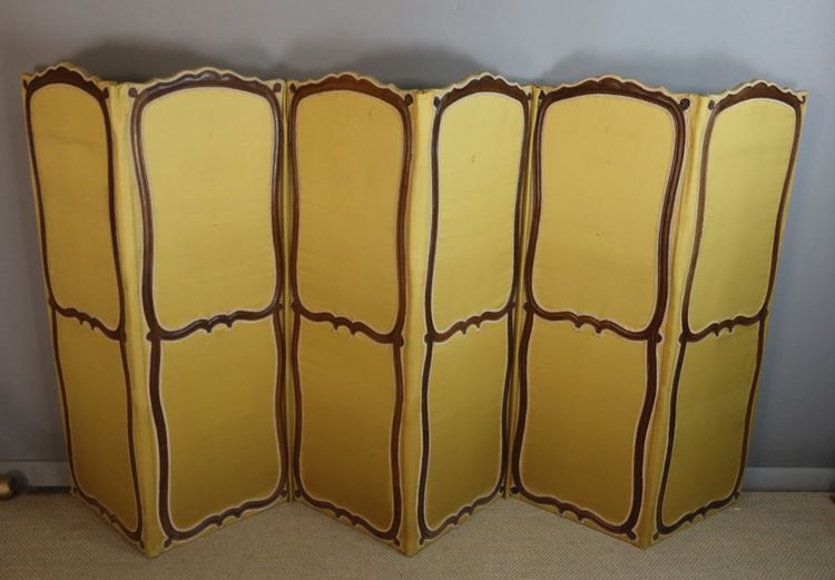 Late 18th century walnut screen