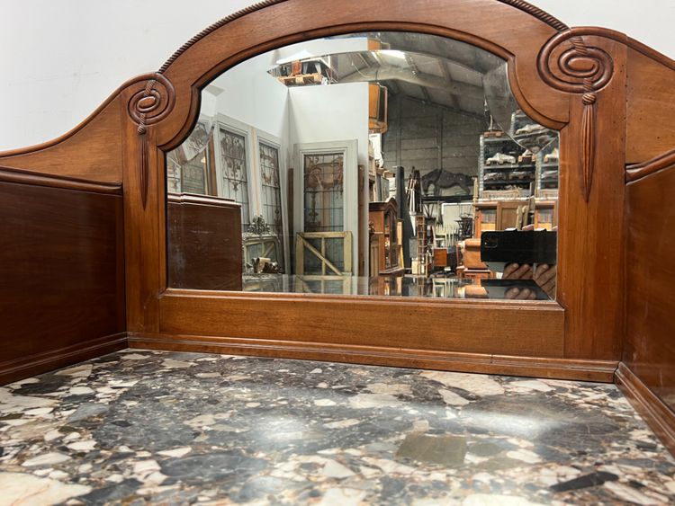 Buffet d'époque Art Déco en noyer massif XX siècle