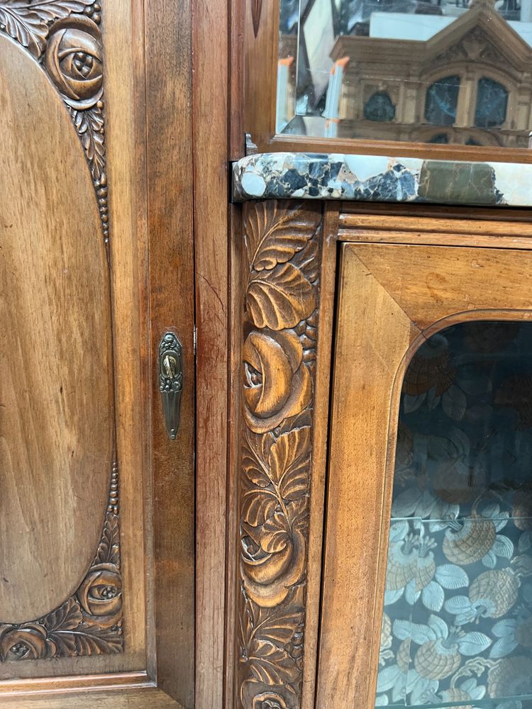Buffet d'époque Art Déco en noyer massif XX siècle