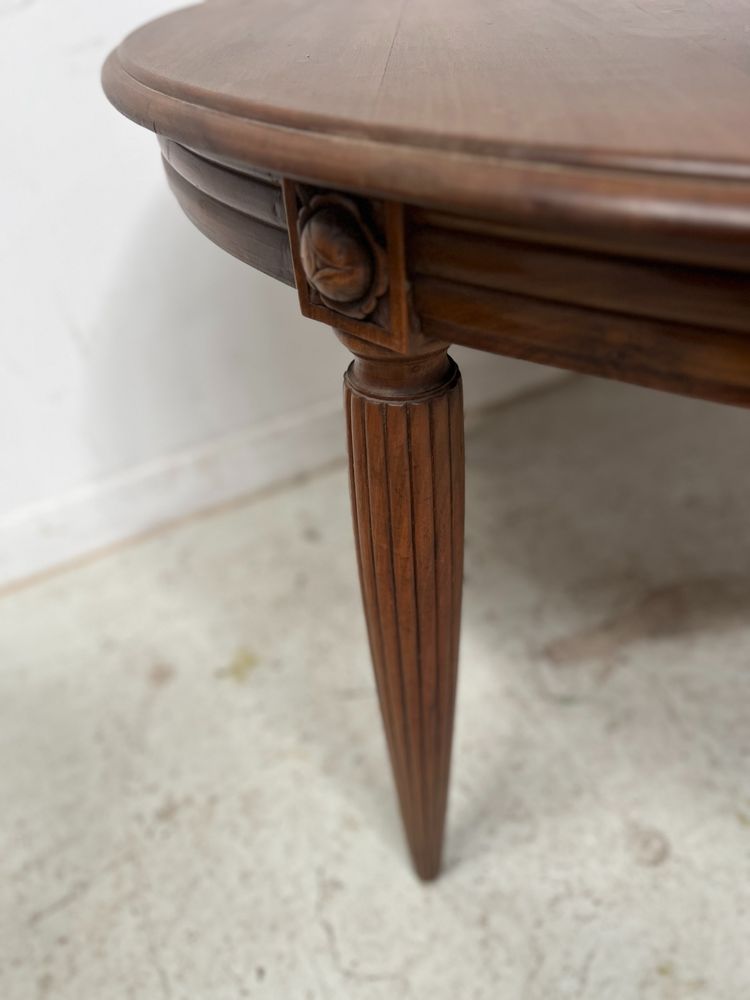Art Deco table in solid walnut XX century