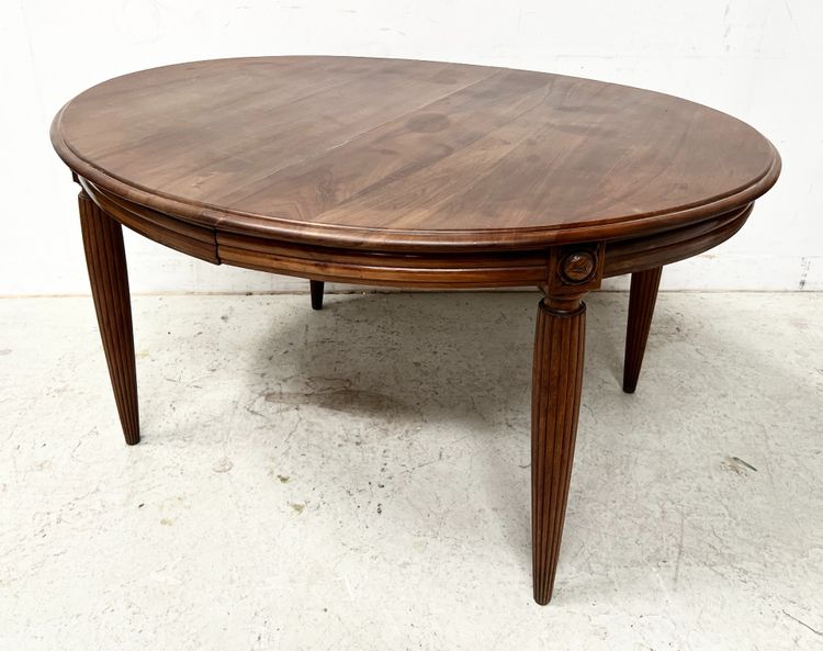 Art Deco table in solid walnut XX century