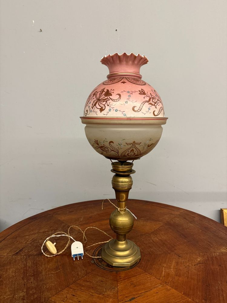 Antique bronze and painted glass oil lamp, Victorian 19th century, 62x30cm.