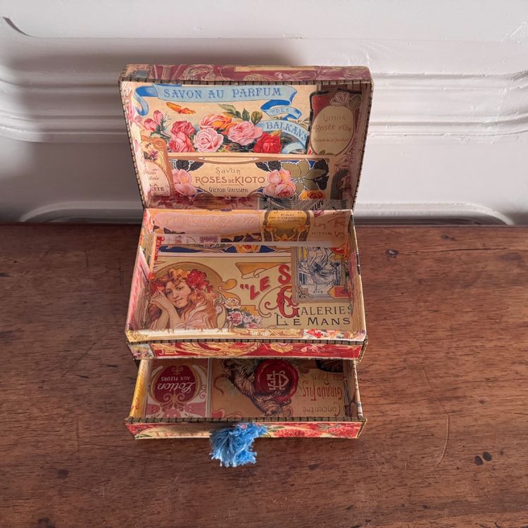 Werbebox 1900 Eau de Cologne Bouquet Superfeine Seife