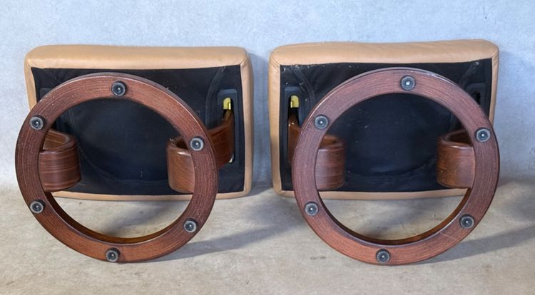 Coppia di pouf in pelle