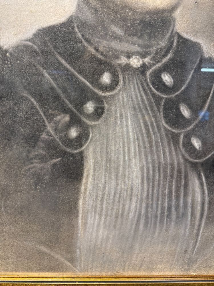 Antico stupendo ritratto realizzato a carboncino su carta, di dama Liberty 1920, 81x58cm. 
