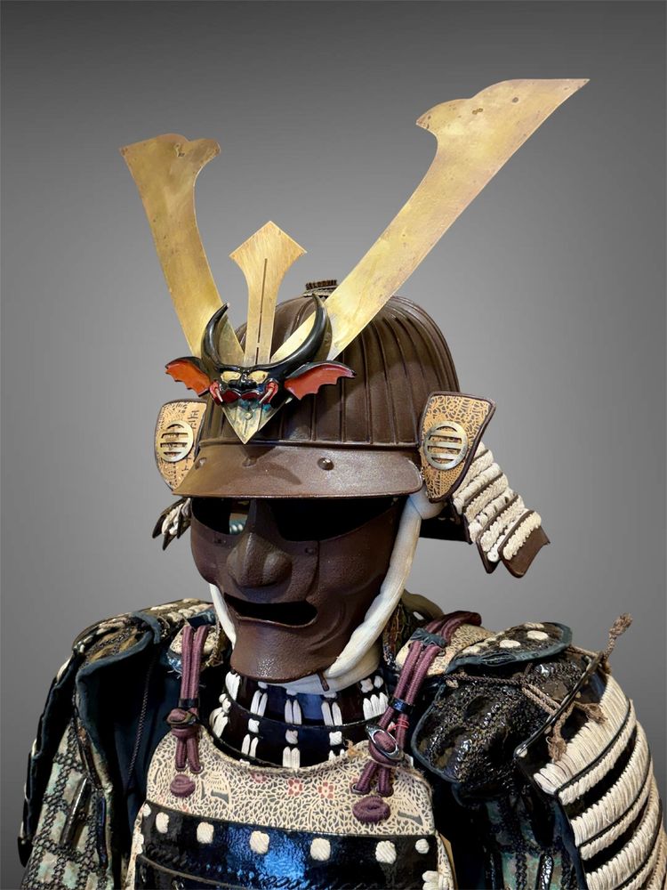 Large maedate with oni head - Edo period (1603 - 1868)