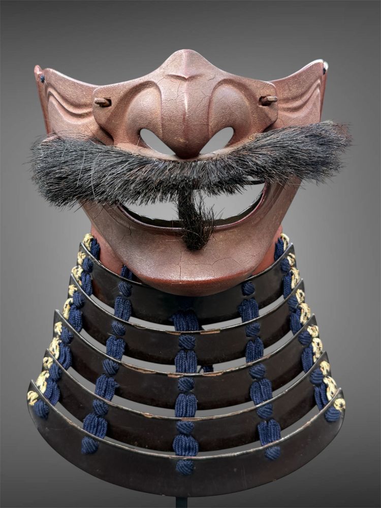 Halbe Samurai-Mempo-Maske – Edo-Zeit (1603–1868).