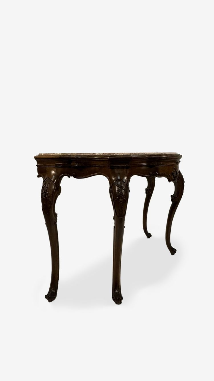 Console en noyer, Vénétie, XVIIIe siècle