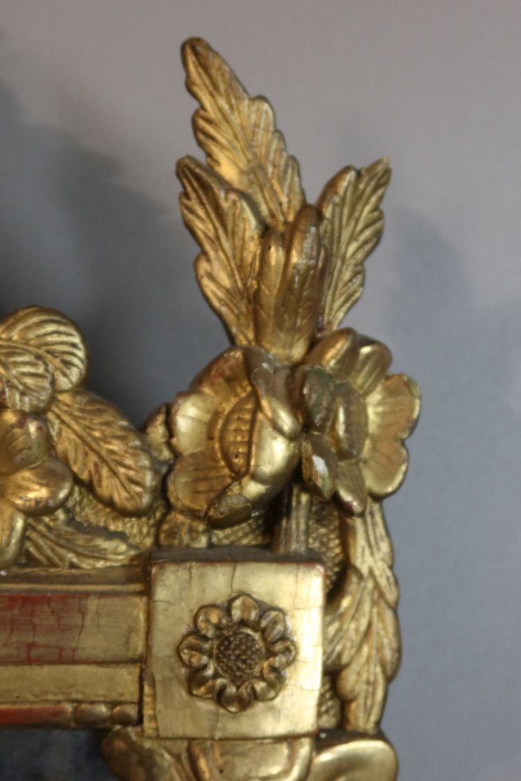 Miroir en bois doré XVIIIème siècle