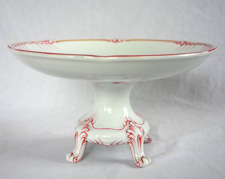 Lunéville - coupe montée sur pieds en faïence à doubles armoiries comtales, fin XIXe siècle