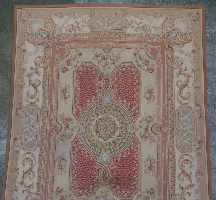 Grand tapis d'Aubusson de style néoclassique - 371cm x 264cm