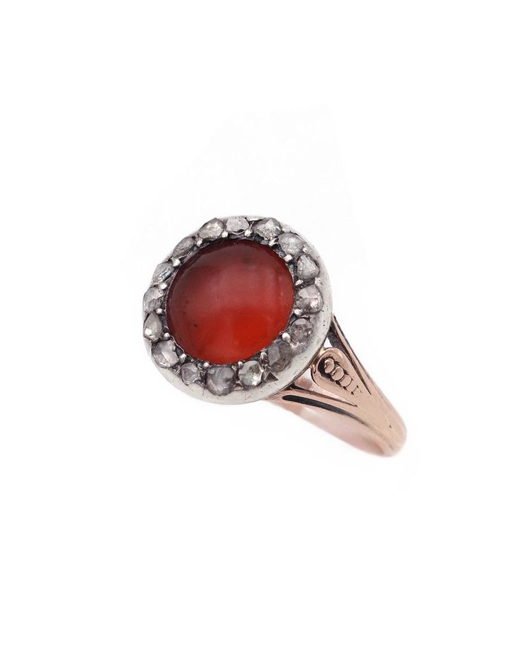 Antiker Karneolring mit Diamanten, 18 Karat Gold und Silber
