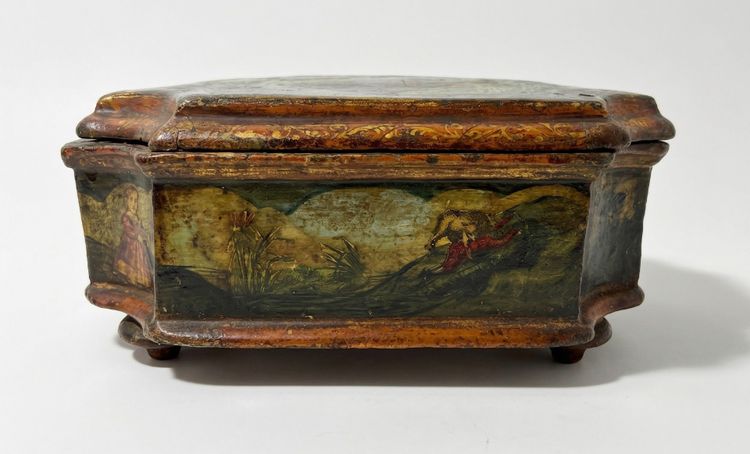Wooden box lacquered in polychrome and poor art, Venice, 18th century