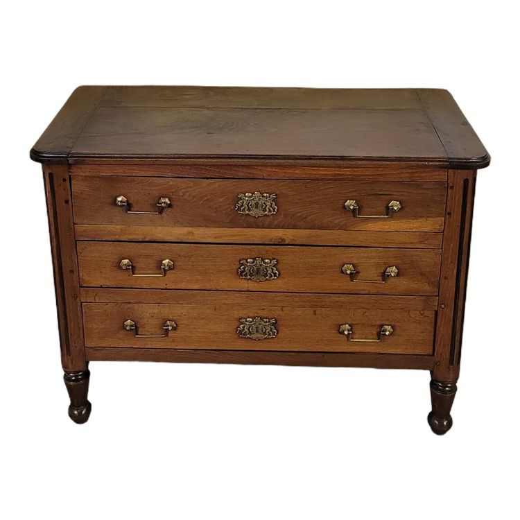 Commode Louis XVI en chêne
