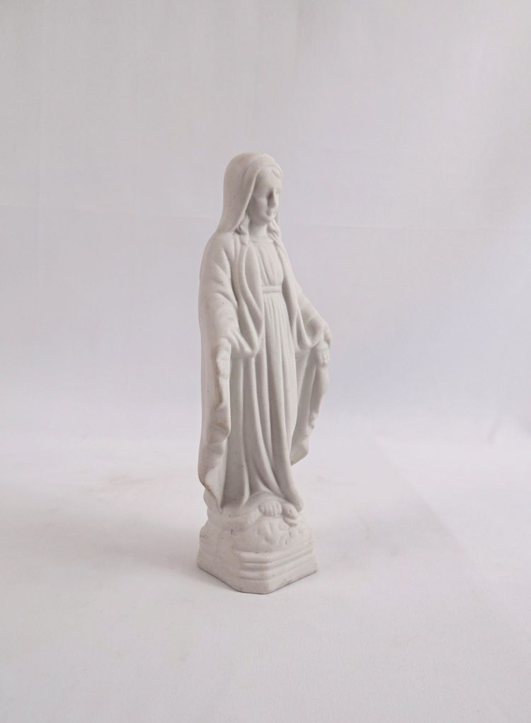 Art-Deco-Statue der Unbefleckten Jungfrau Maria aus Biskuitporzellan, frühes 20. Jahrhundert