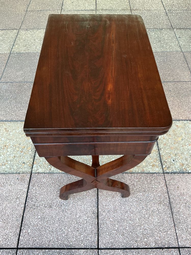 A small games table