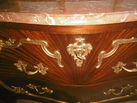 Commode Louis XV Galbée