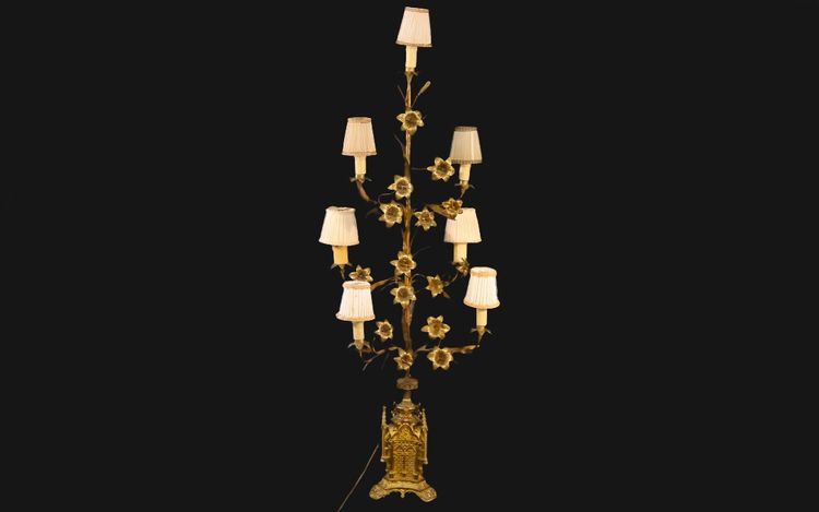 Gilt bronze gilt bronze Gothic decorated base