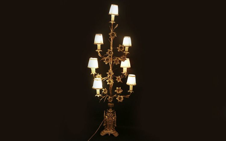 Gilt bronze gilt bronze Gothic decorated base