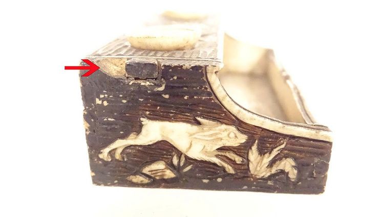 Small miniature inkwell carved bone doe deer dog fox Brussels 19th century