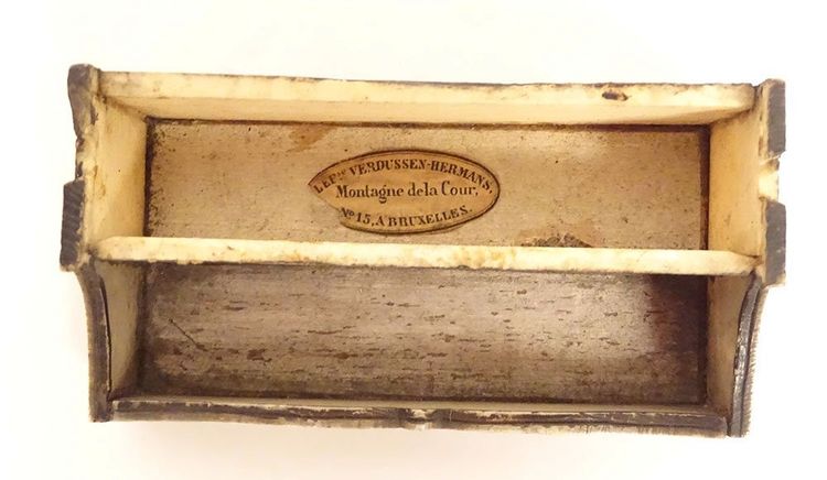 Small miniature inkwell carved bone doe deer dog fox Brussels 19th century
